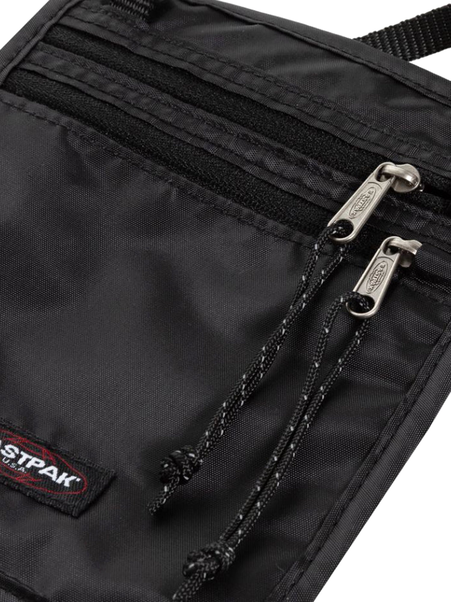 SAFEPOUCH BLACK - Borsa a Tracolla Nera EK0A5BGB 0081 EASTPAK 