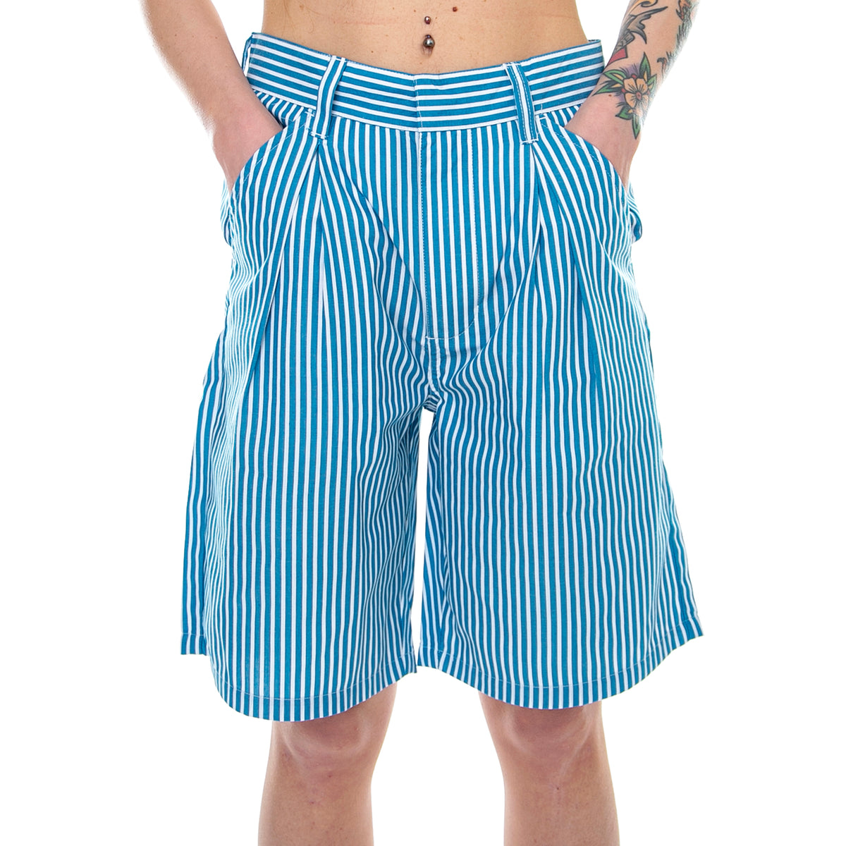Doris Stripe Baggy Shorts - Blue Stripes - Bermuda Casual Donna Blu / Bianchi 212048-BLUE . STUSSY 